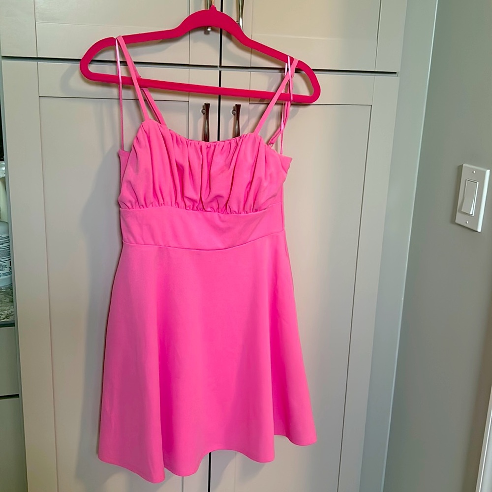 NWT Bubble Gum Pink Dress 👗 💕 💗